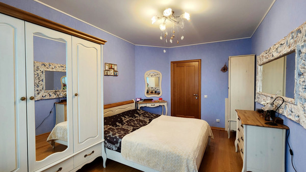 Продам трехкомнатную (3-комн.) квартиру, Савушкина ул, 140, Санкт-Петербург г