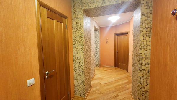 Продам трехкомнатную (3-комн.) квартиру, Савушкина ул, 140, Санкт-Петербург г