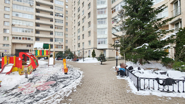 Продам трехкомнатную (3-комн.) квартиру, Савушкина ул, 140, Санкт-Петербург г