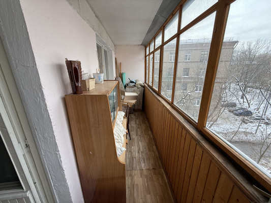 Продам однокомнатную (1-комн.) квартиру, Малахитовая ул, 10к2, Москва г