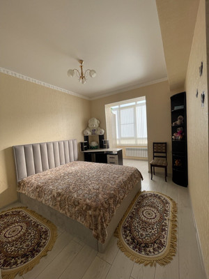 Продам двухкомнатную (2-комн.) квартиру, Профсоюзная ул, 210д, Вольный Аул кп