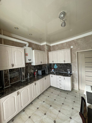 Продам двухкомнатную (2-комн.) квартиру, Профсоюзная ул, 210д, Вольный Аул кп