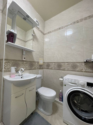 Продам двухкомнатную (2-комн.) квартиру, Профсоюзная ул, 210д, Вольный Аул кп