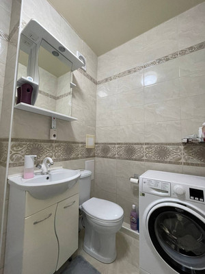 Продам двухкомнатную (2-комн.) квартиру, Профсоюзная ул, 210д, Вольный Аул кп