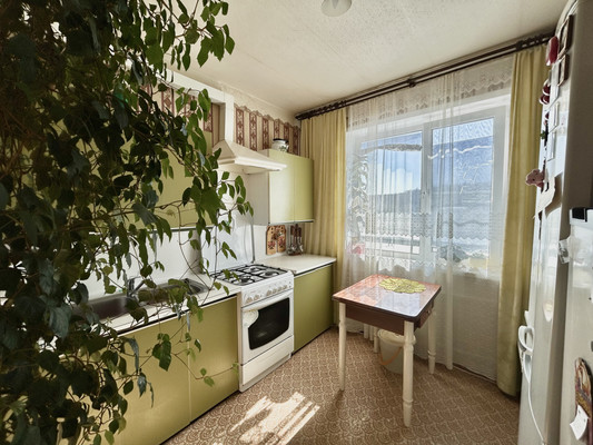 Продам двухкомнатную (2-комн.) квартиру, Ладожская ул, 133, Пенза г