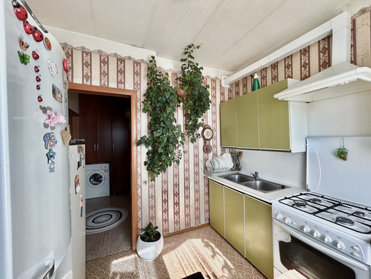 Продам двухкомнатную (2-комн.) квартиру, Ладожская ул, 133, Пенза г