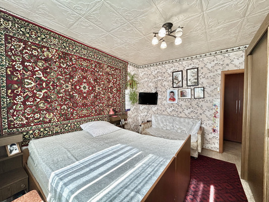 Продам двухкомнатную (2-комн.) квартиру, Ладожская ул, 133, Пенза г