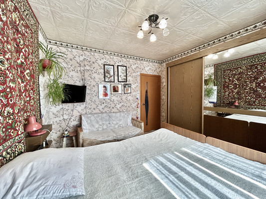 Продам двухкомнатную (2-комн.) квартиру, Ладожская ул, 133, Пенза г