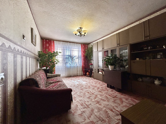 Продам двухкомнатную (2-комн.) квартиру, Ладожская ул, 133, Пенза г