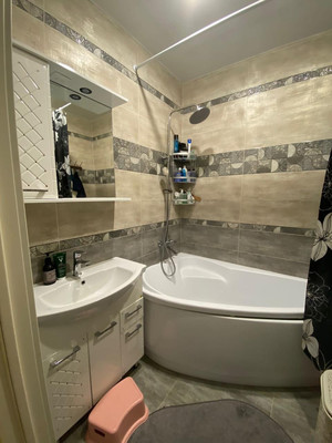 Продам двухкомнатную (2-комн.) квартиру, Передовая ул, 201, Тихорецк г