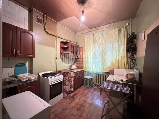 Продам трехкомнатную (3-комн.) квартиру, Ломоносовский пр-кт, 4к2, Москва г