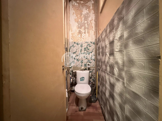 Продам трехкомнатную (3-комн.) квартиру, Ломоносовский пр-кт, 4к2, Москва г