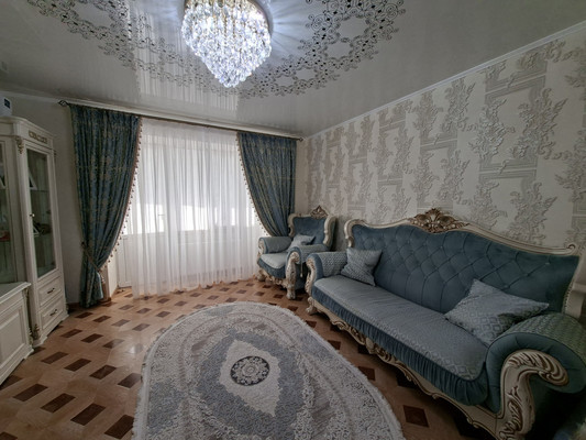 Продам трехкомнатную (3-комн.) квартиру, Ленинградская ул, 220, Тихорецк г