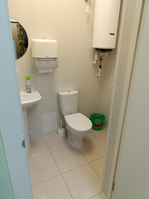 Сдам торговое помещение 92,3 м2, Белинского ул, 40, Калининград г