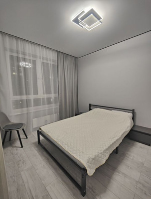 Продам однокомнатную (1-комн.) квартиру, Зеленая ул, 6, Мирный п