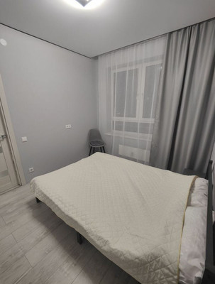 Продам однокомнатную (1-комн.) квартиру, Зеленая ул, 6, Мирный п