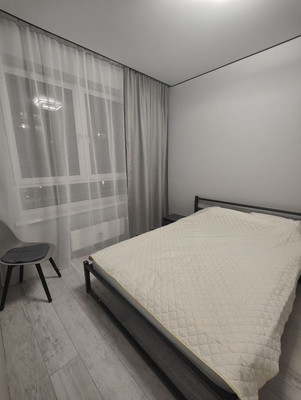 Продам однокомнатную (1-комн.) квартиру, Зеленая ул, 6, Мирный п