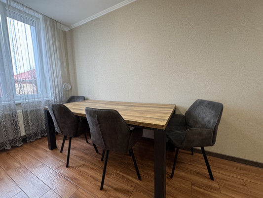 Продам трехкомнатную (3-комн.) квартиру, 9 Апреля ул, 88ка, Калининград г