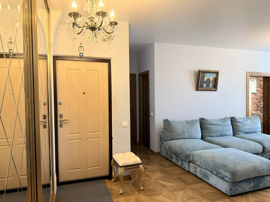 Продам трехкомнатную (3-комн.) квартиру, Ворошилова ул, 25Ак1, Санкт-Петербург г