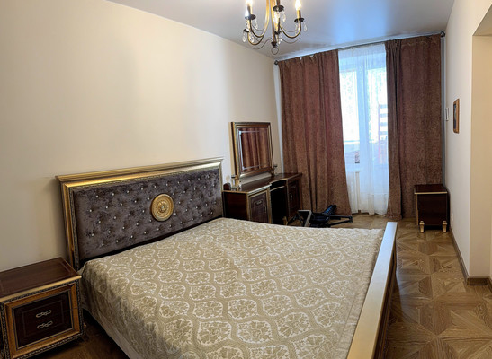 Продам трехкомнатную (3-комн.) квартиру, Ворошилова ул, 25Ак1, Санкт-Петербург г