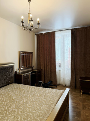 Продам трехкомнатную (3-комн.) квартиру, Ворошилова ул, 25Ак1, Санкт-Петербург г