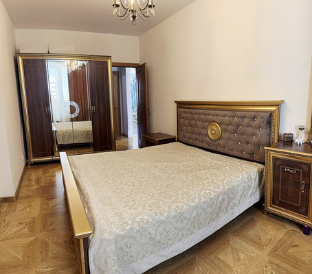 Продам трехкомнатную (3-комн.) квартиру, Ворошилова ул, 25Ак1, Санкт-Петербург г