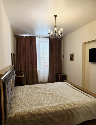 Продам трехкомнатную (3-комн.) квартиру, Ворошилова ул, 25Ак1, Санкт-Петербург г