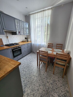 Продам трехкомнатную (3-комн.) квартиру, Стратонавтов проезд, 9, Москва г