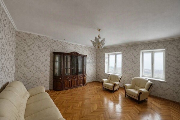 Продам двухкомнатную (2-комн.) квартиру, Павла Андреева ул, 28к4, Москва г