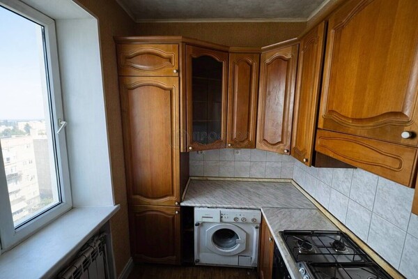 Продам двухкомнатную (2-комн.) квартиру, Павла Андреева ул, 28к4, Москва г