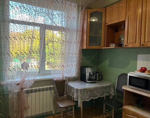 Продам комнату в 2-комн. квартире, Средняя Первомайская ул, 27, Москва г