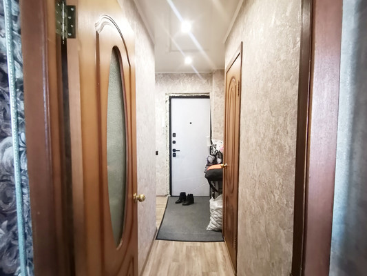 Продам трехкомнатную (3-комн.) квартиру, Осенний проезд, 7, Липецк г