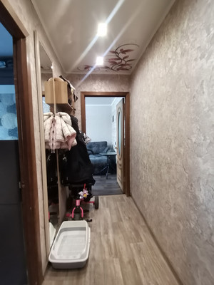 Продам трехкомнатную (3-комн.) квартиру, Осенний проезд, 7, Липецк г