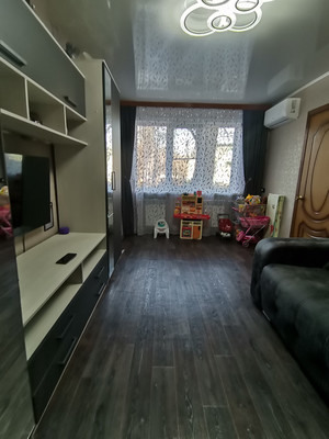 Продам трехкомнатную (3-комн.) квартиру, Осенний проезд, 7, Липецк г