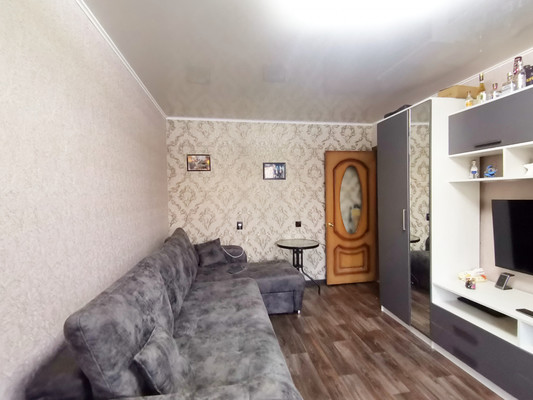 Продам трехкомнатную (3-комн.) квартиру, Осенний проезд, 7, Липецк г