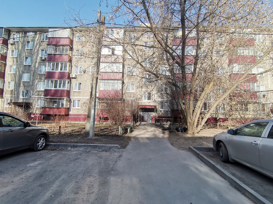 Продам трехкомнатную (3-комн.) квартиру, Осенний проезд, 7, Липецк г