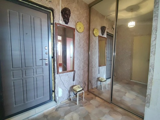 Продам однокомнатную (1-комн.) квартиру, Россошанский проезд, 2к3, Москва г