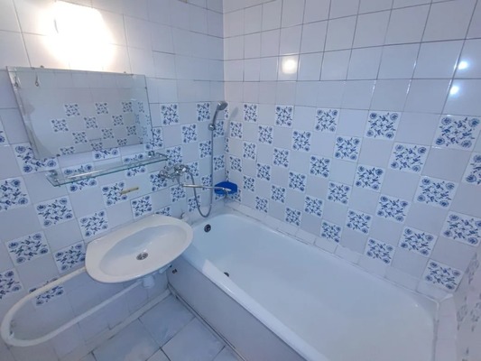 Продам однокомнатную (1-комн.) квартиру, Россошанский проезд, 2к3, Москва г