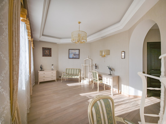 Продам многокомнатную квартиру, Береговая (Шувалово тер.) ул, 18к1, Санкт-Петербург г