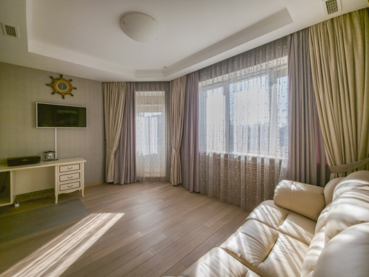 Продам многокомнатную квартиру, Береговая (Шувалово тер.) ул, 18к1, Санкт-Петербург г