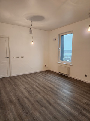 Продам однокомнатную (1-комн.) квартиру, Парашютная ул, 71к2, Санкт-Петербург г