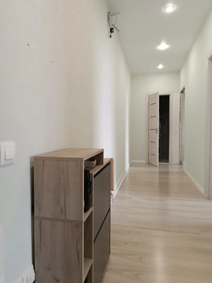 Продам двухкомнатную (2-комн.) квартиру, Петровский б-р, 5, Мурино п