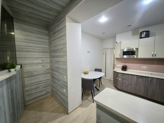 Продам двухкомнатную (2-комн.) квартиру, М.К.Тихонравова (Юбилейный мкр) ул, 35к1, Королев г