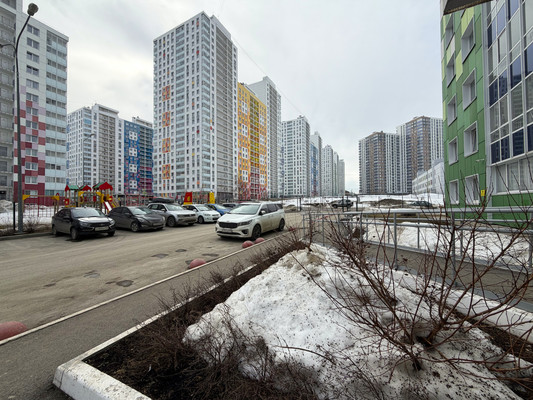 Продам двухкомнатную (2-комн.) квартиру, Красные Казармы ул, 69, Пермь г