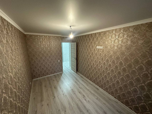 Продам трехкомнатную (3-комн.) квартиру, Красная ул, 48, Кропоткин г