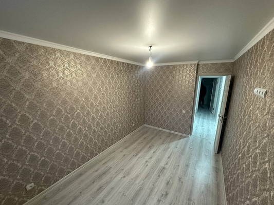 Продам трехкомнатную (3-комн.) квартиру, Красная ул, 48, Кропоткин г