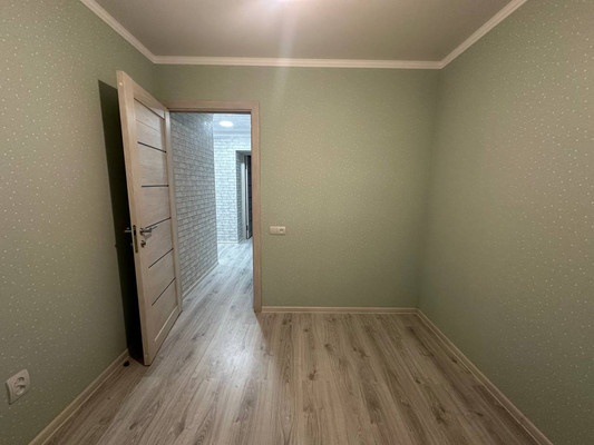 Продам трехкомнатную (3-комн.) квартиру, Красная ул, 48, Кропоткин г