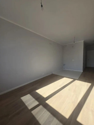 Продам трехкомнатную (3-комн.) квартиру, Эдварда Грига ул, 7, Сосенское п