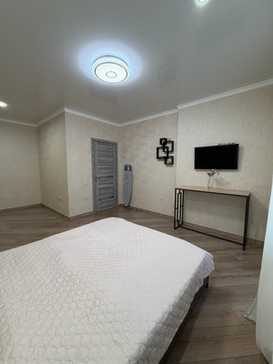 Сдам однокомнатную (1-комн.) квартиру, Заполярная ул, 37к3, Краснодар г