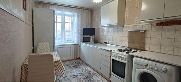 Продам трехкомнатную (3-комн.) квартиру, Зубковой ул, 21к3, Рязань г